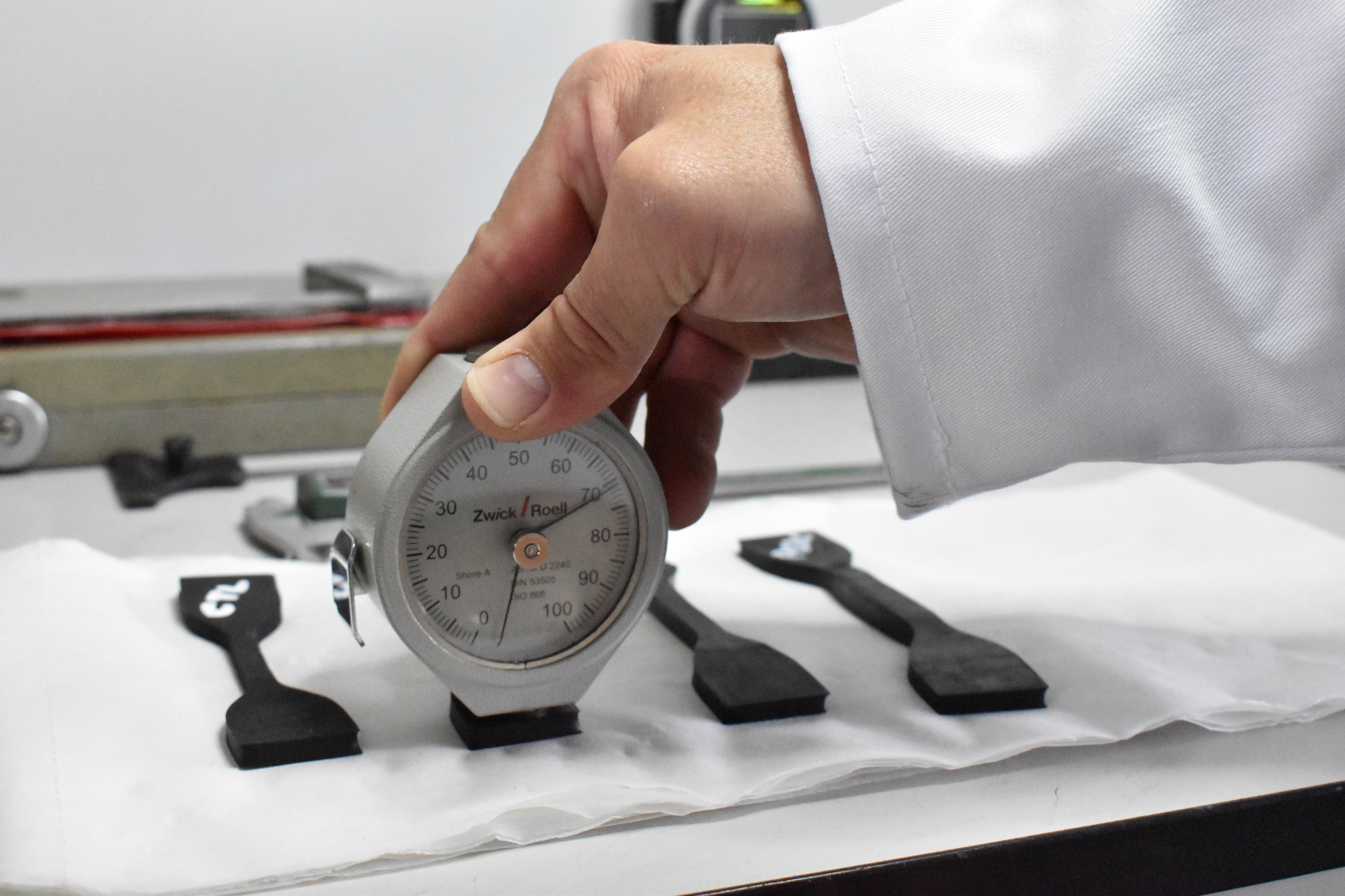 Défis liés à la spécification des matériaux en caoutchouc et élastomèr ...